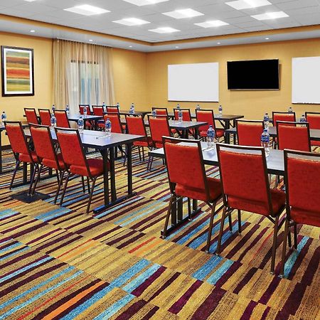 Fairfield Inn & Suites By Marriott Fresno Yosemite International Airport Екстериор снимка