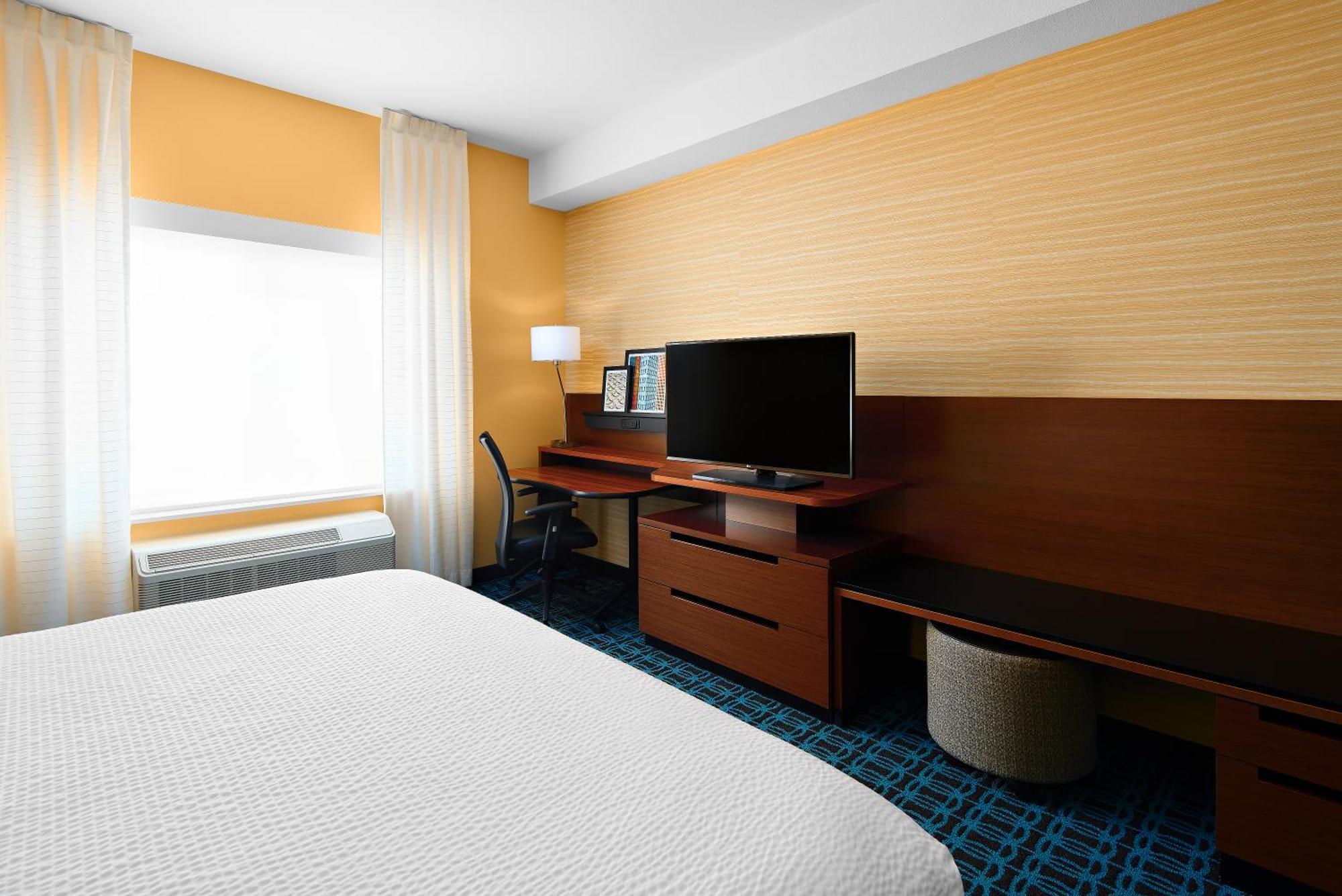 Fairfield Inn & Suites By Marriott Fresno Yosemite International Airport Екстериор снимка