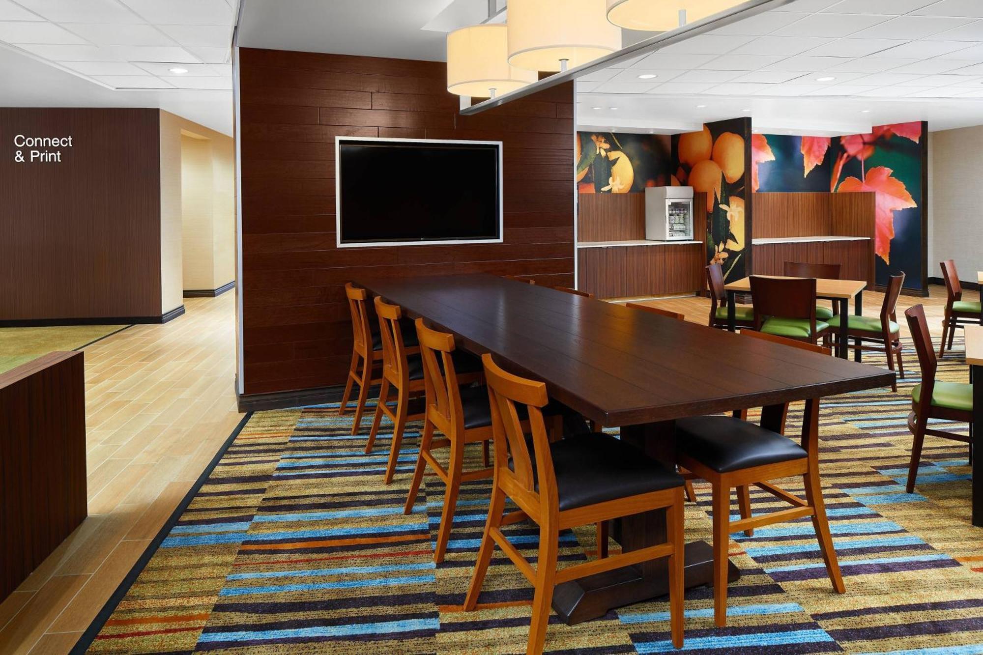 Fairfield Inn & Suites By Marriott Fresno Yosemite International Airport Екстериор снимка