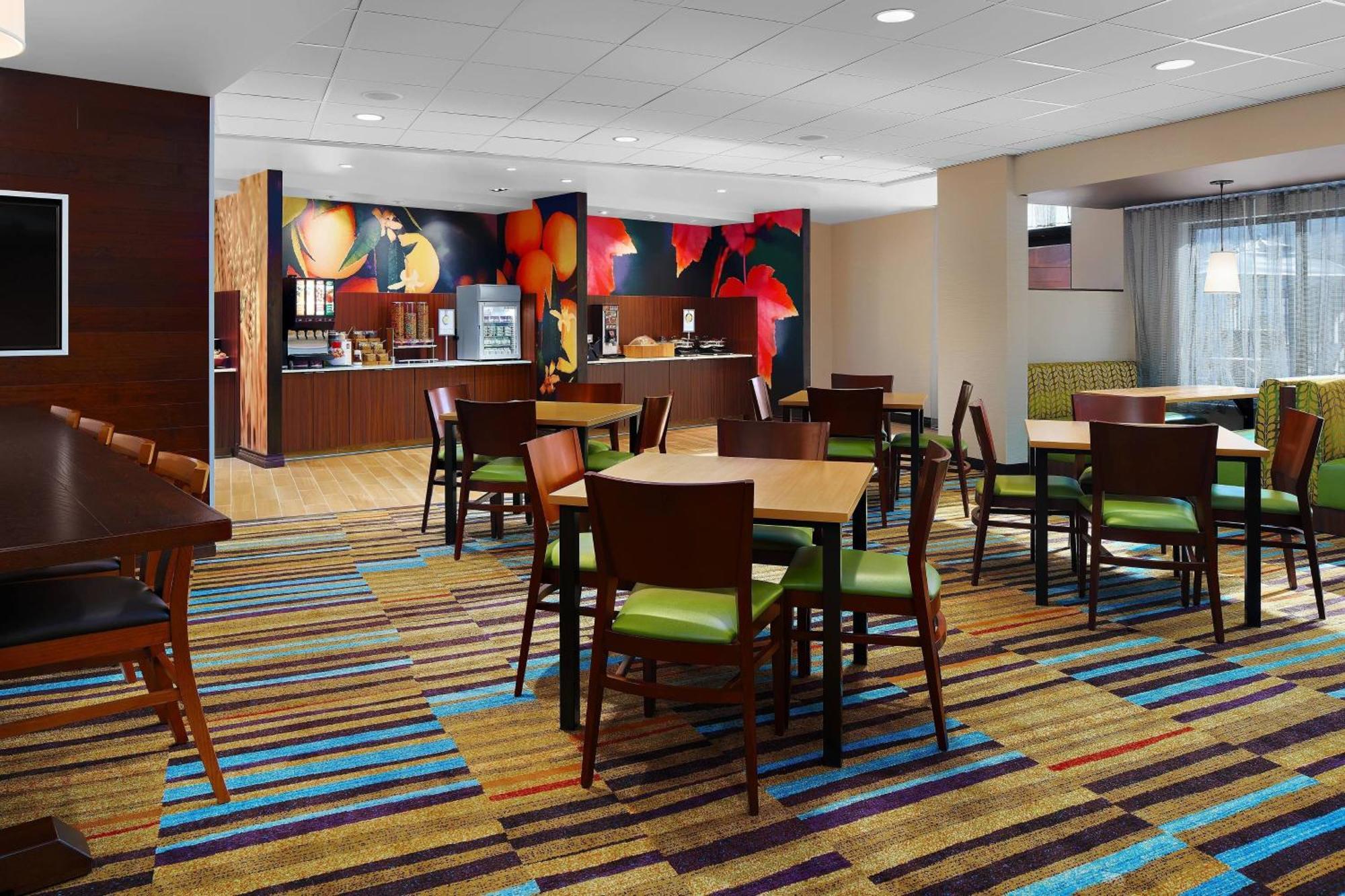 Fairfield Inn & Suites By Marriott Fresno Yosemite International Airport Екстериор снимка